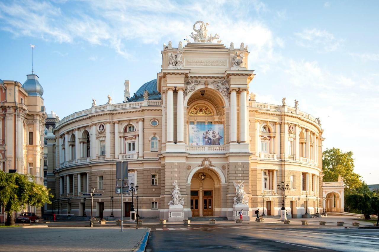 Apartment In Deribasovskaya Street 13 Odessa Eksteriør billede